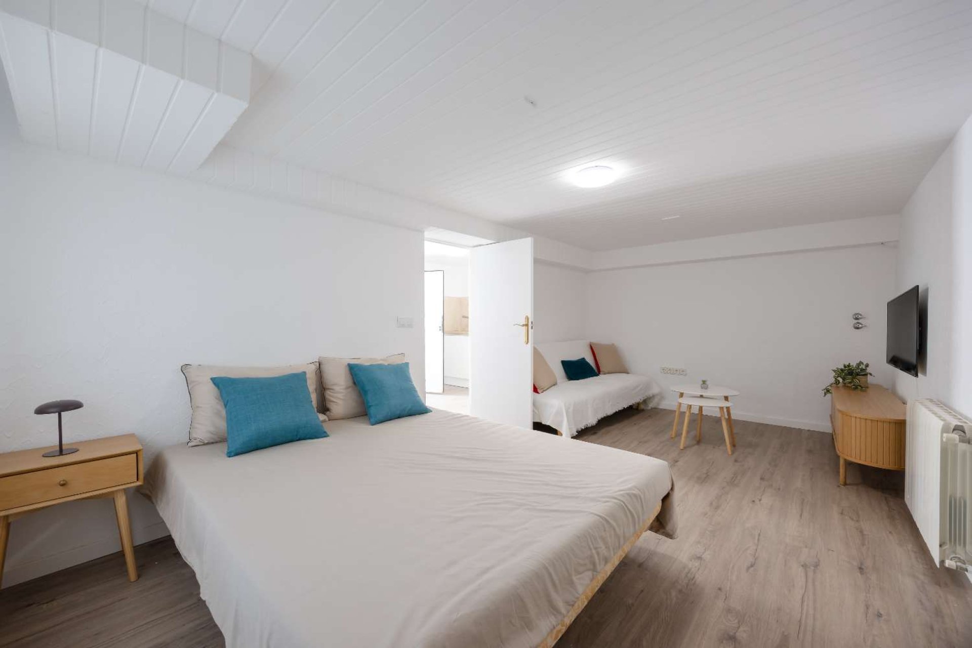 Reventa - Villa -
Orihuela - Villamartín-Las Filipinas