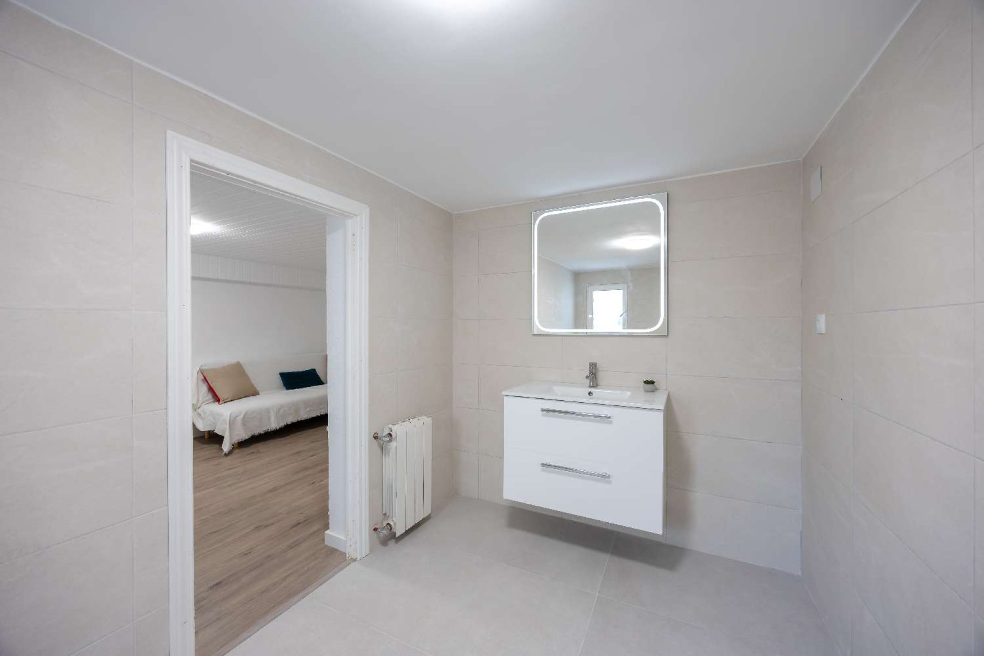 Reventa - Villa -
Orihuela - Villamartín-Las Filipinas