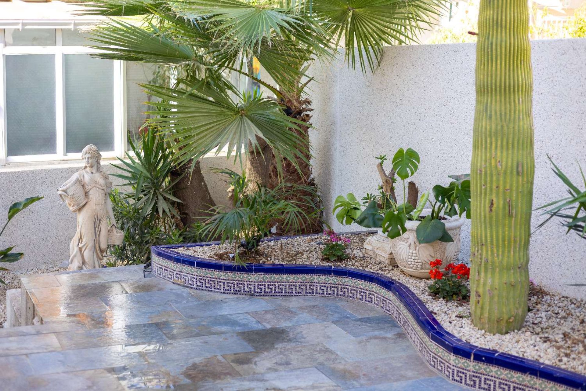 Reventa - Villa -
Orihuela - Villamartín-Las Filipinas