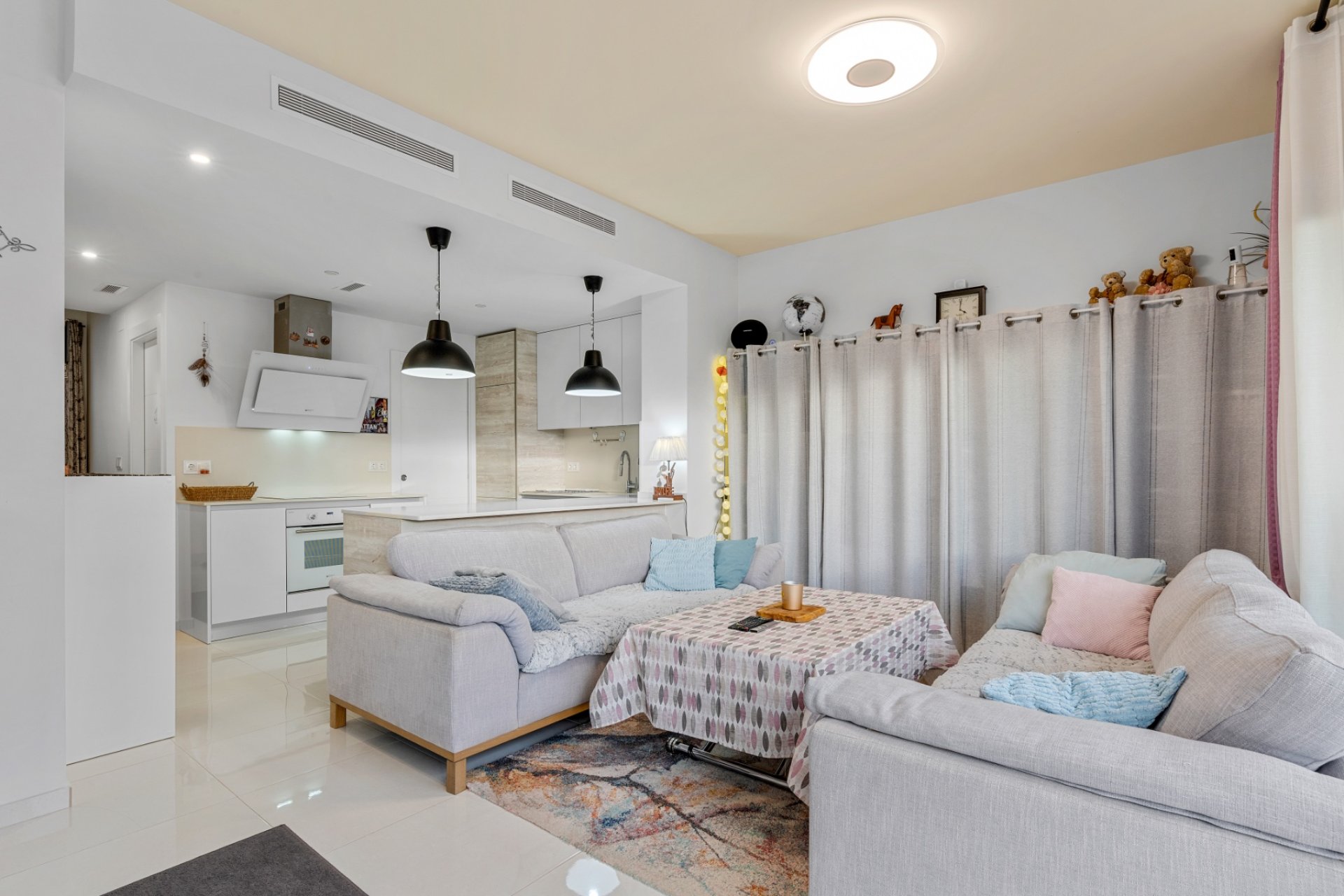 Reventa - Villa -
Orihuela - Villamartin