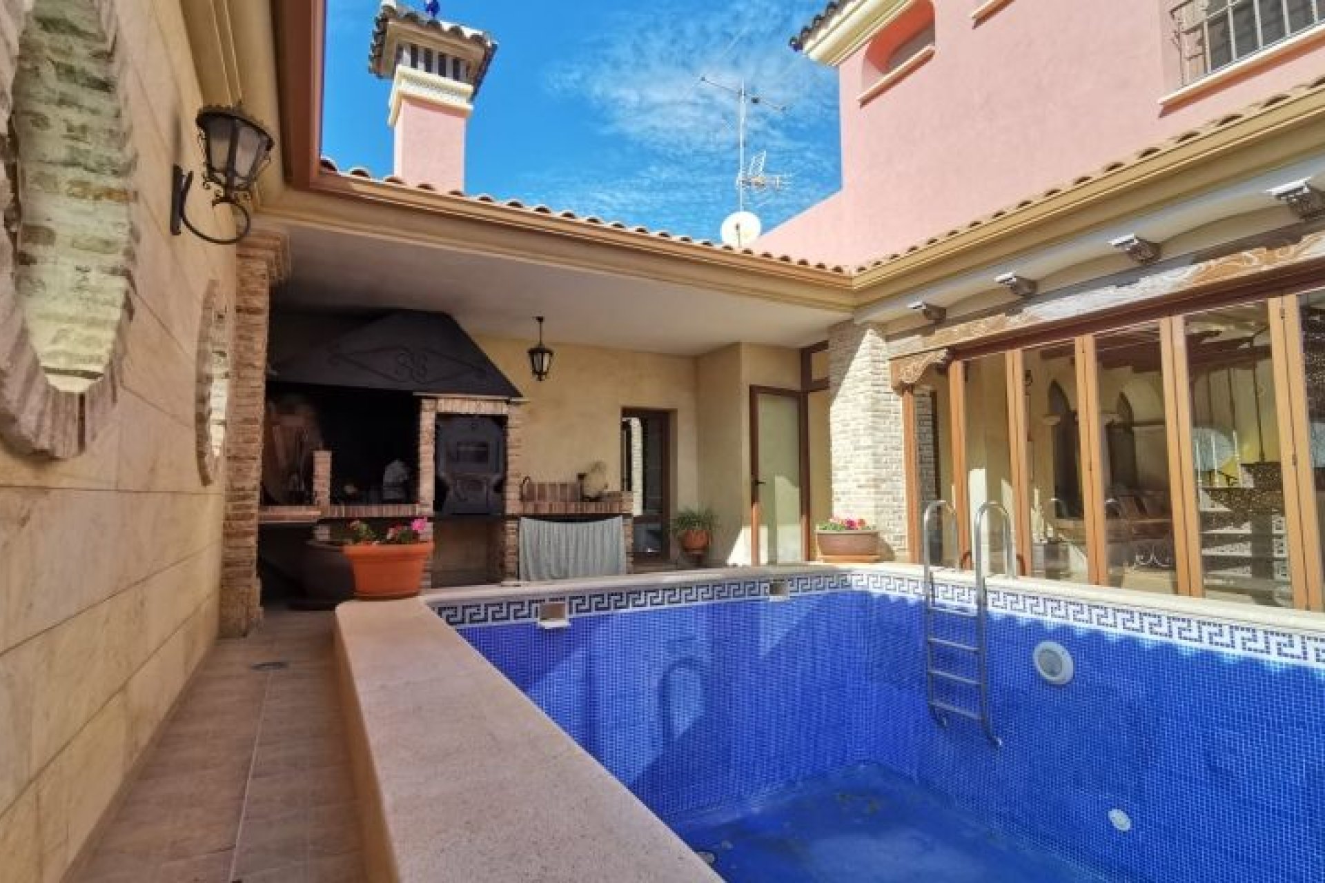 Reventa - Villa -
Orihuela