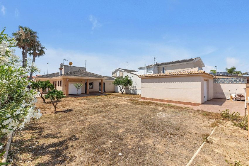 Reventa - Villa -
Pilar de la Horadada - La Torre de la Horadada