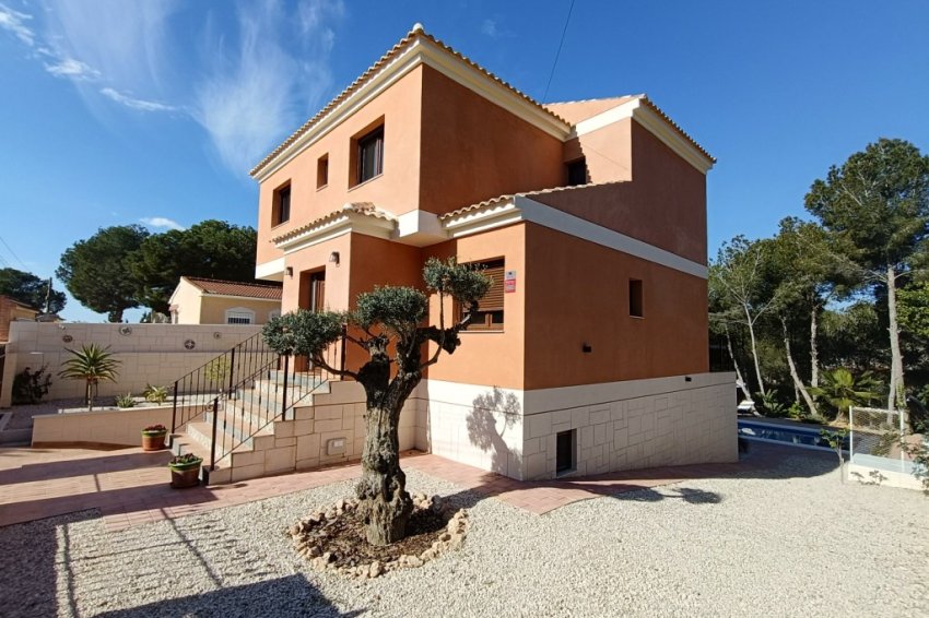 Reventa - Villa -
Pinar de Campoverde