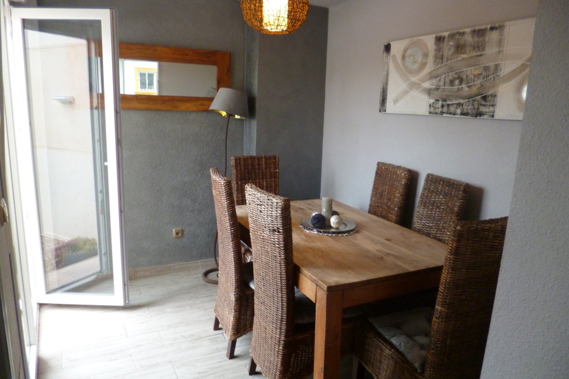 Reventa - Villa -
Playa Flamenca