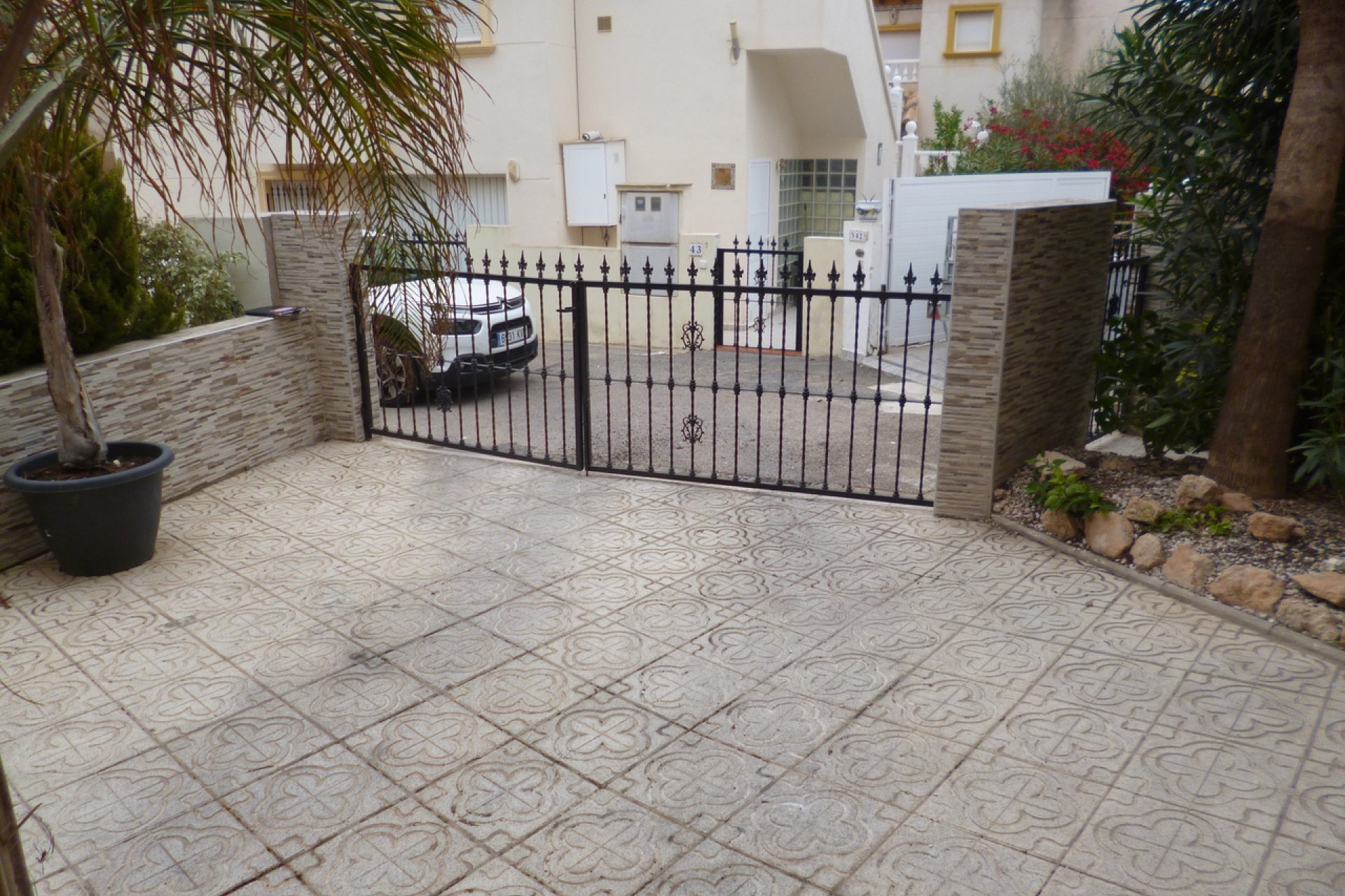 Reventa - Villa -
Playa Flamenca