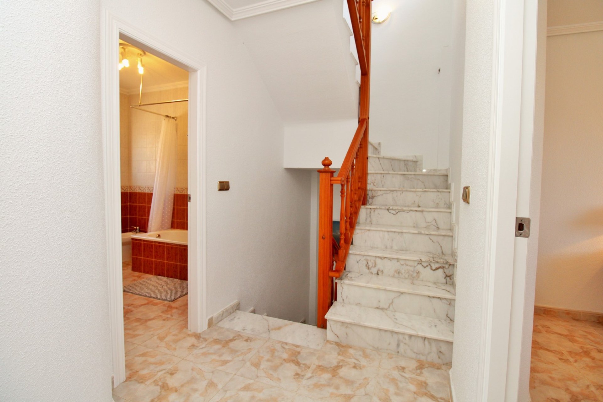 Reventa - Villa -
Playa Flamenca