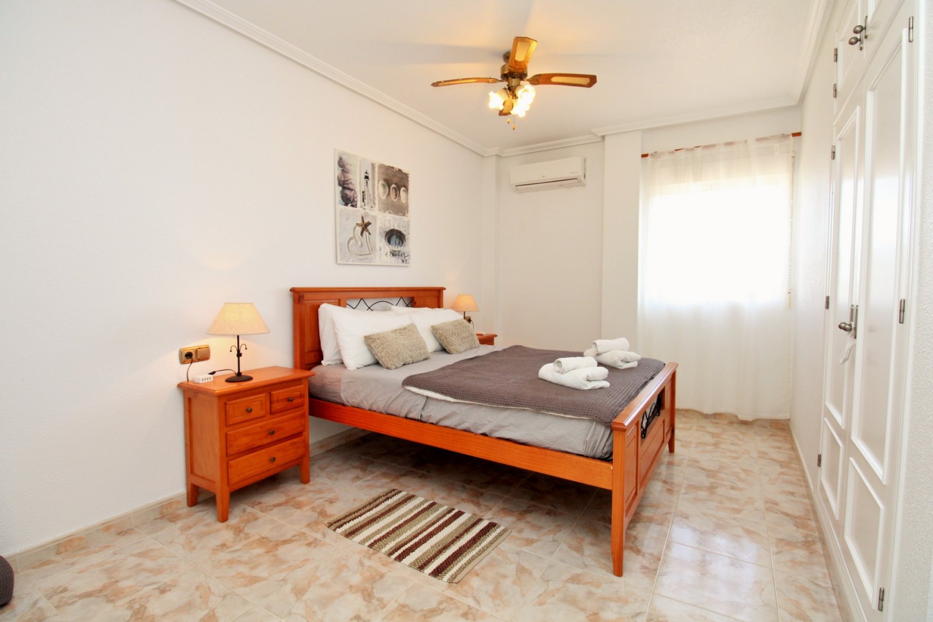 Reventa - Villa -
Playa Flamenca