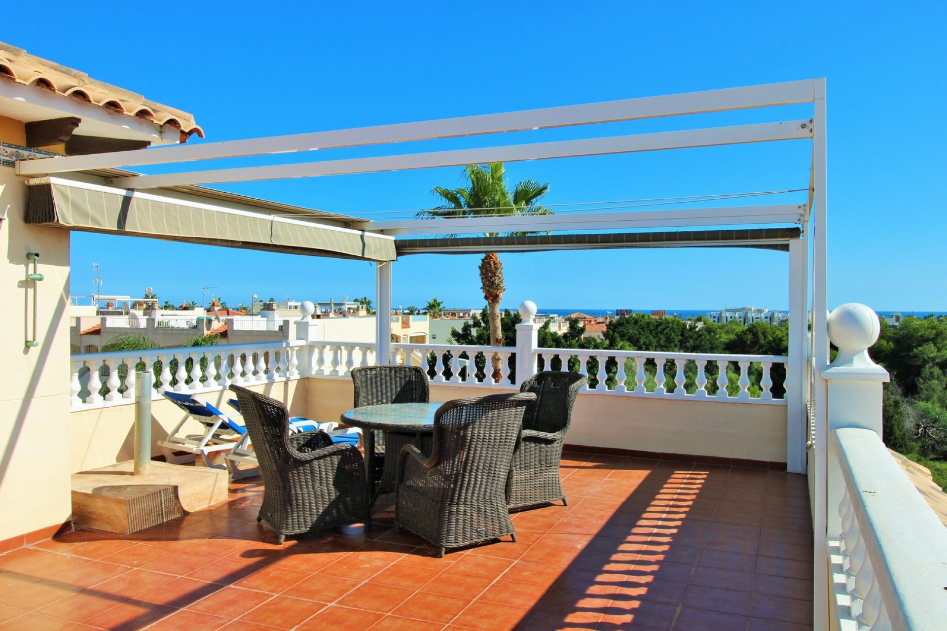 Reventa - Villa -
Playa Flamenca