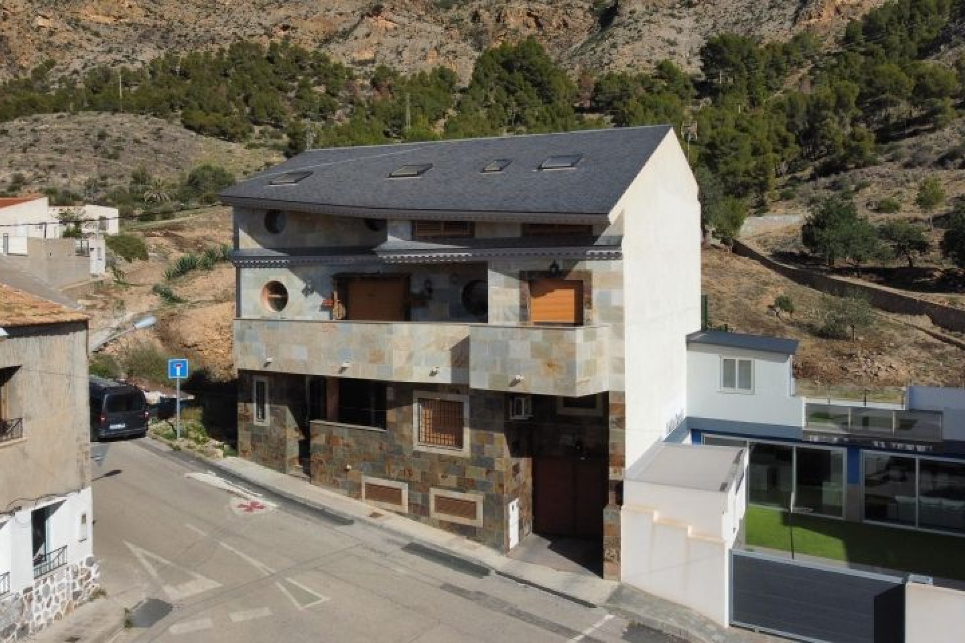 Reventa - Villa -
Redován