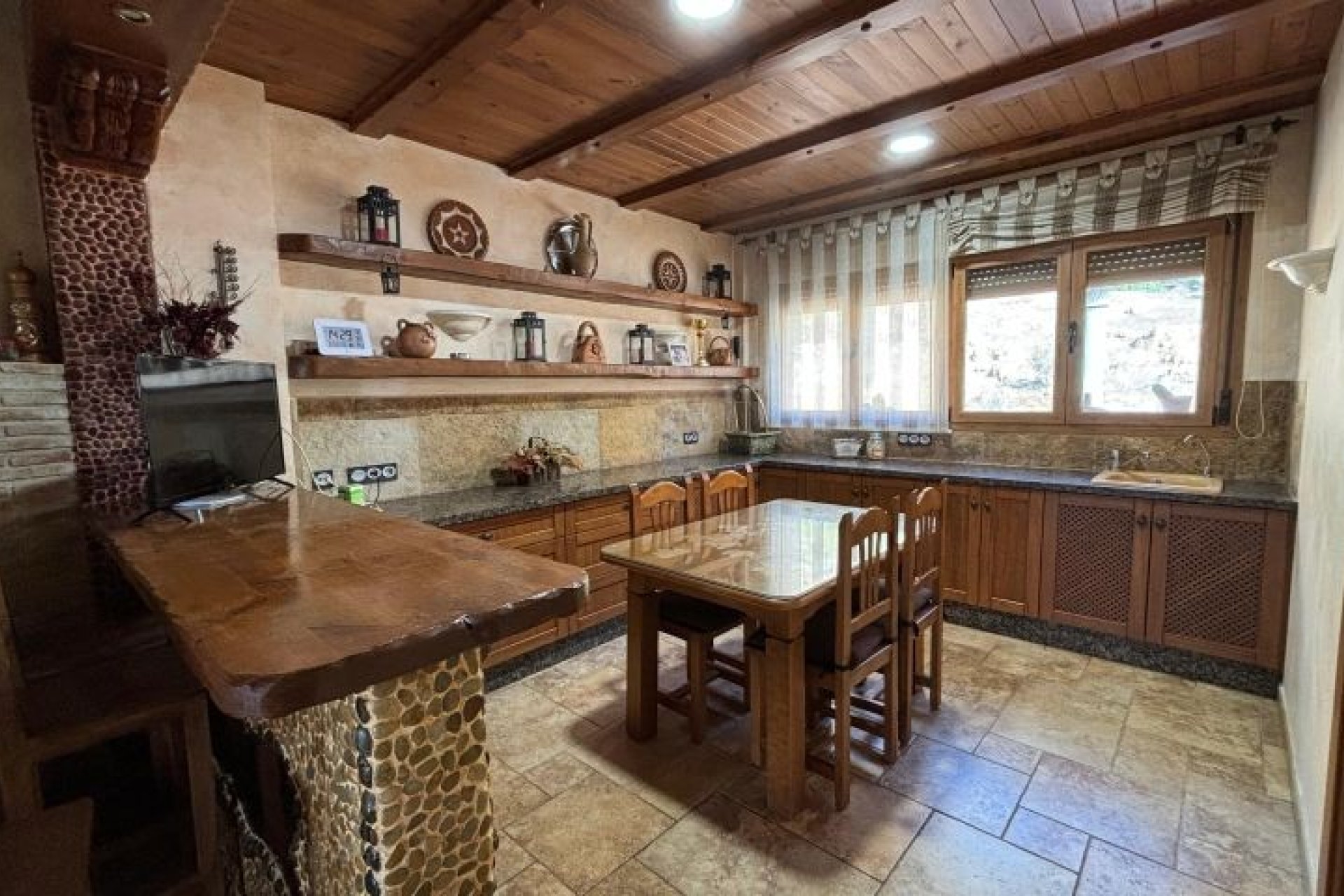 Reventa - Villa -
Redován