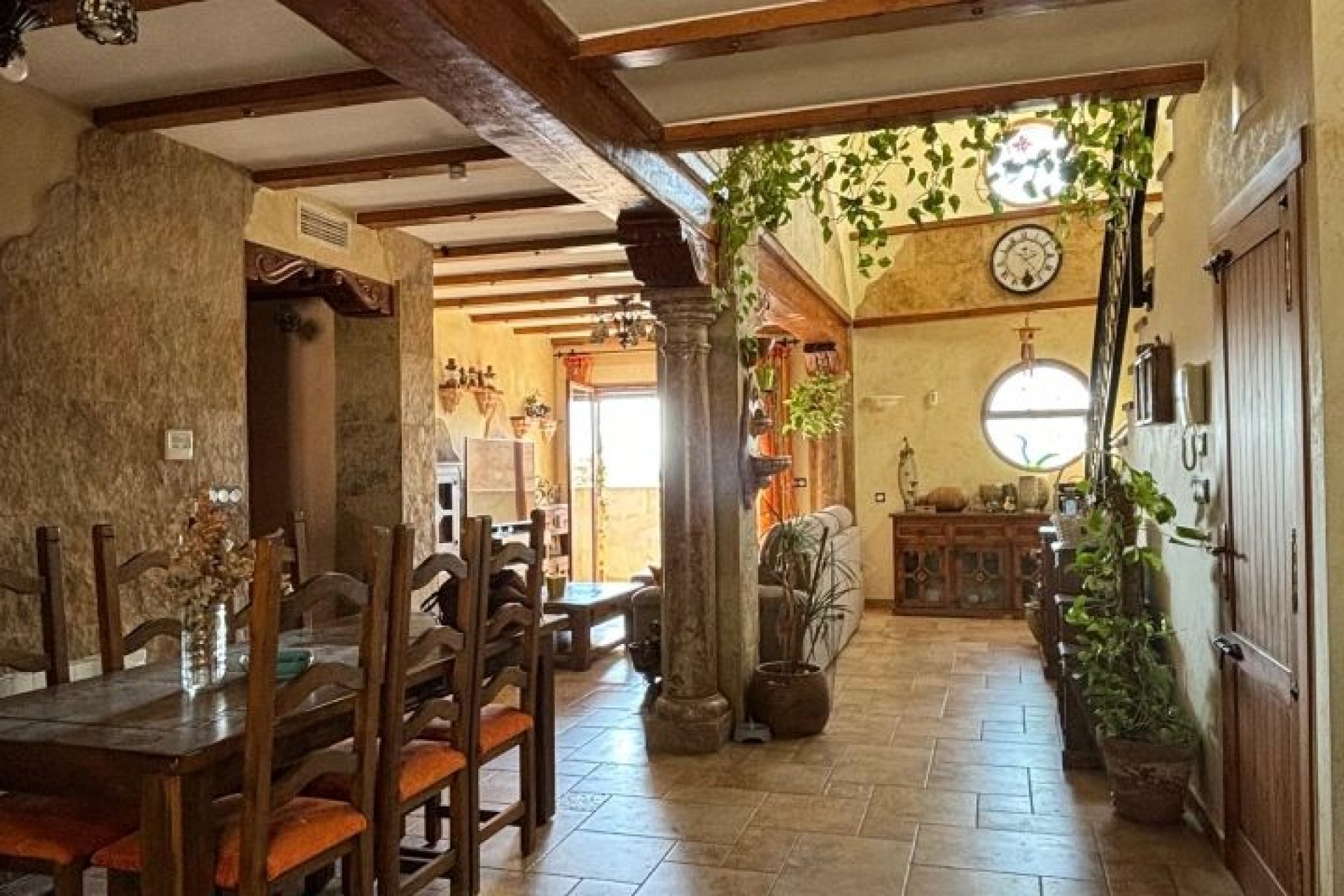 Reventa - Villa -
Redován