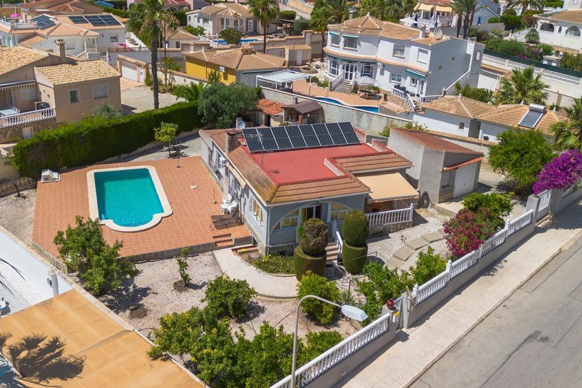 Reventa - Villa -
Rojales - Centro de la Ciudad Quesada