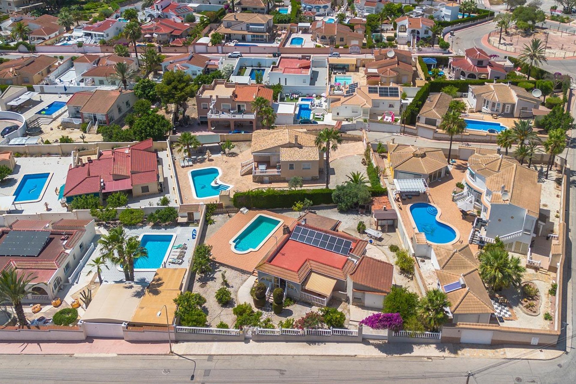 Reventa - Villa -
Rojales - Centro de la Ciudad Quesada