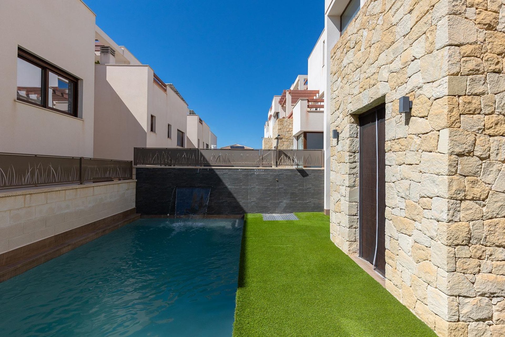 Reventa - Villa -
Rojales - Pueblo bravo