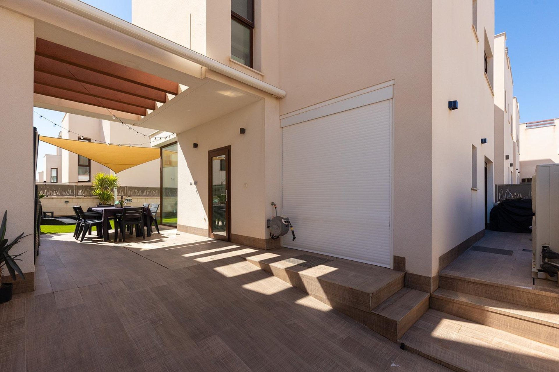 Reventa - Villa -
Rojales - Pueblo bravo