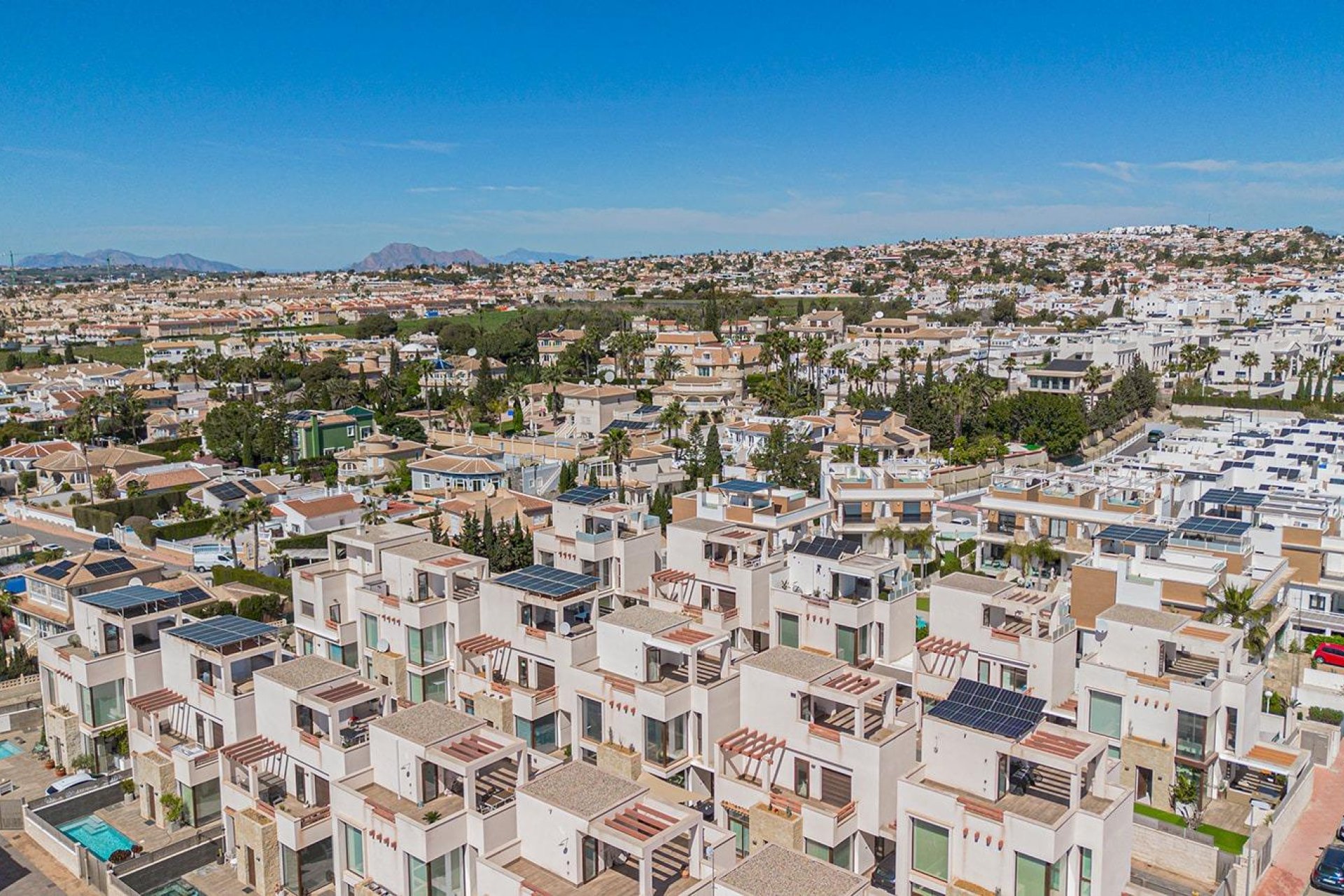 Reventa - Villa -
Rojales - Pueblo bravo