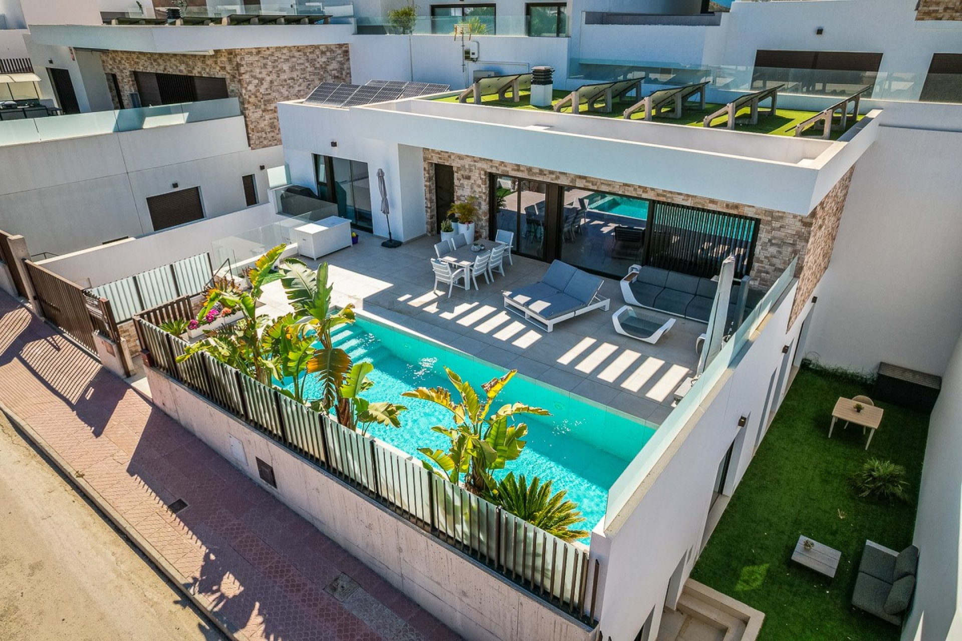 Reventa - Villa -
ROJALES