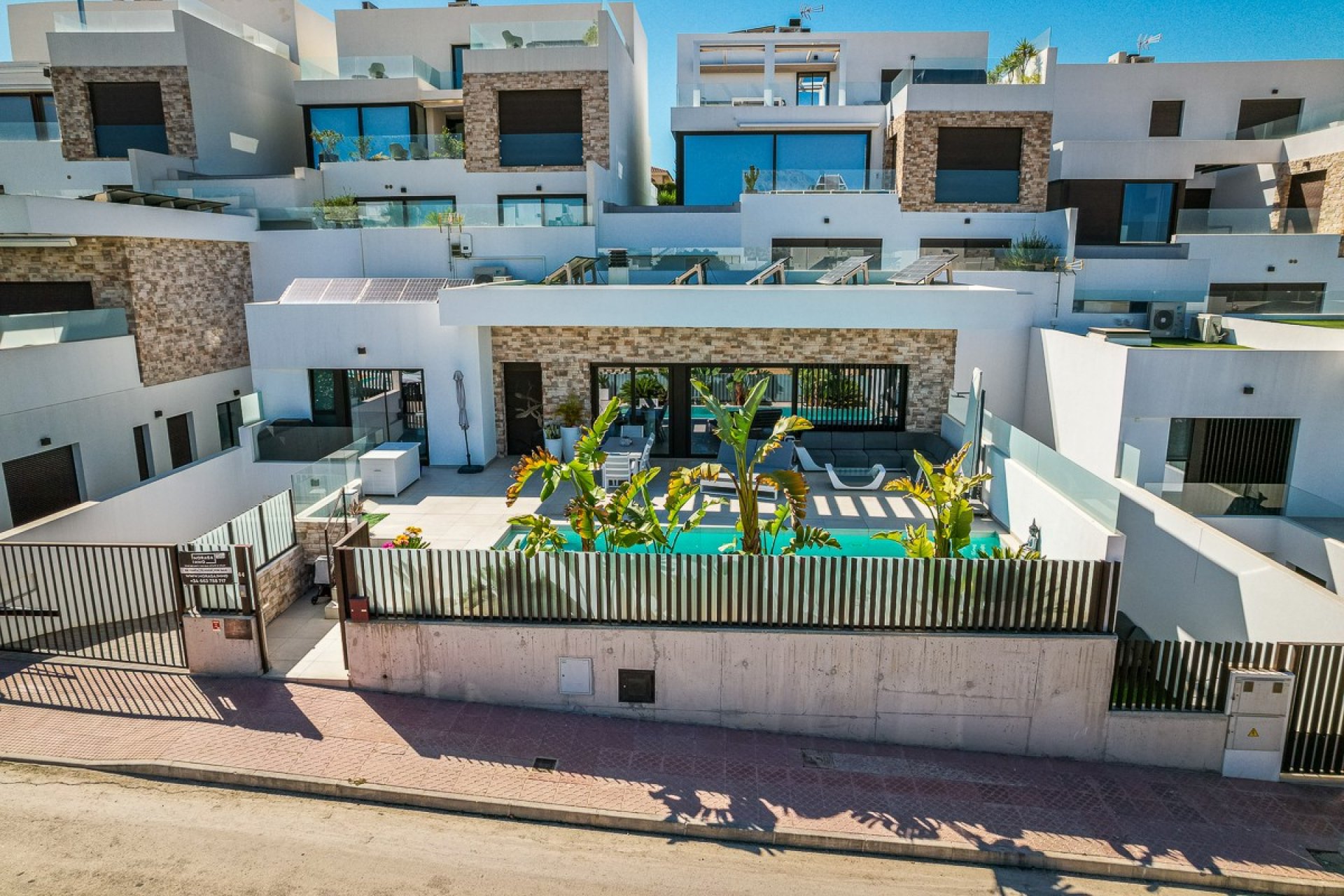 Reventa - Villa -
ROJALES