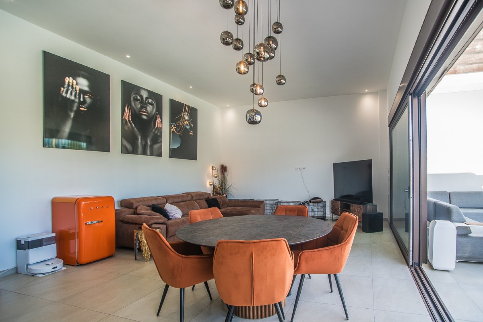 Reventa - Villa -
ROJALES