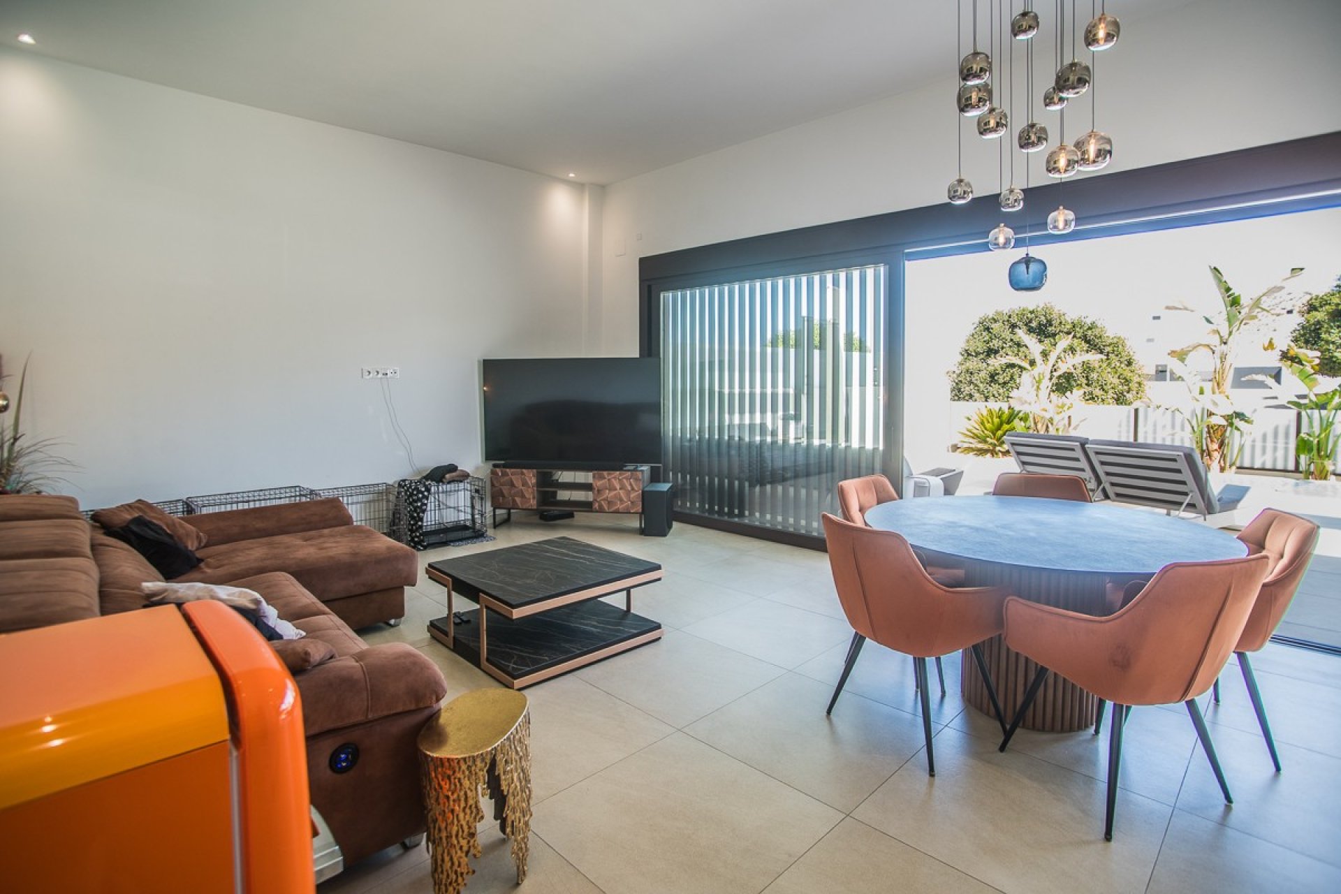 Reventa - Villa -
ROJALES