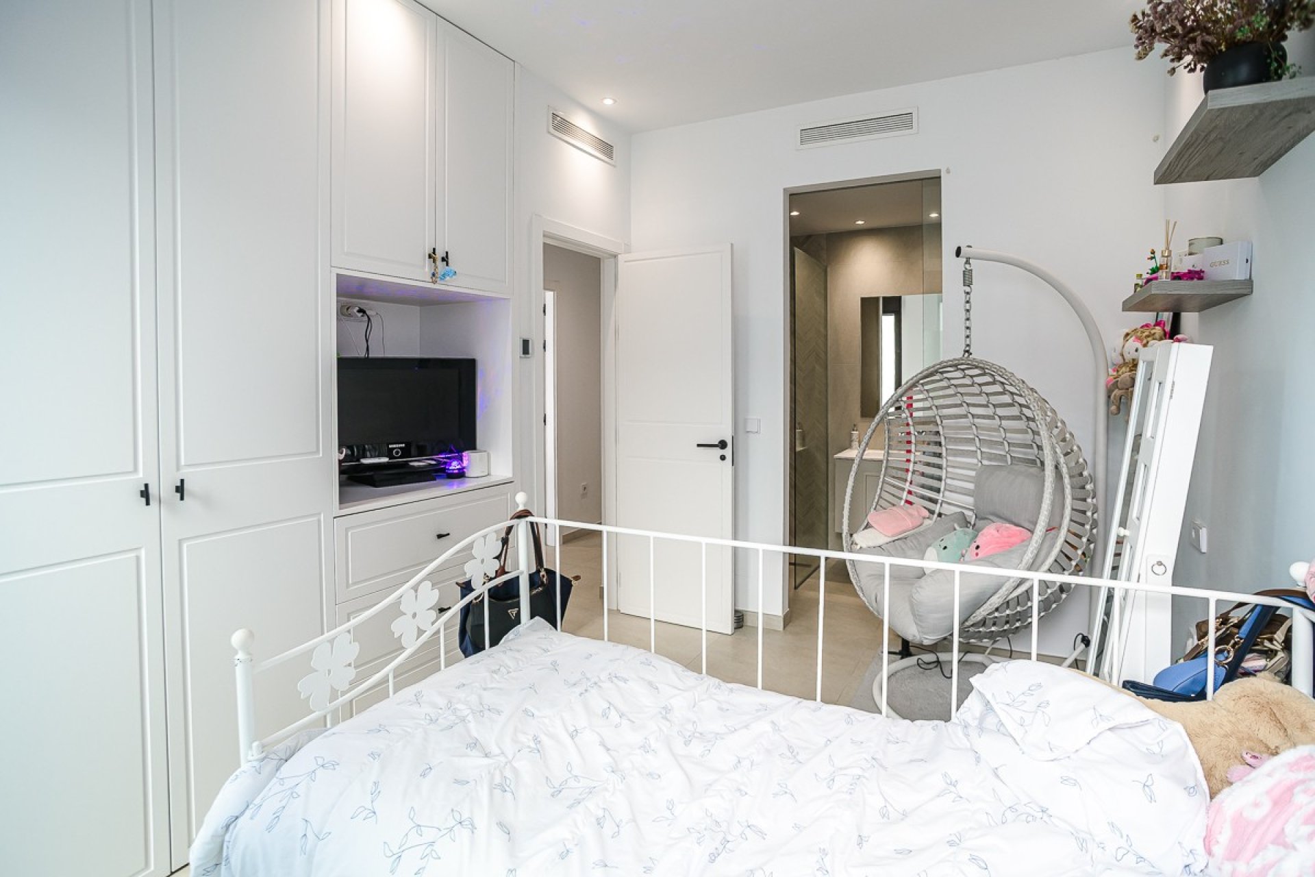 Reventa - Villa -
ROJALES