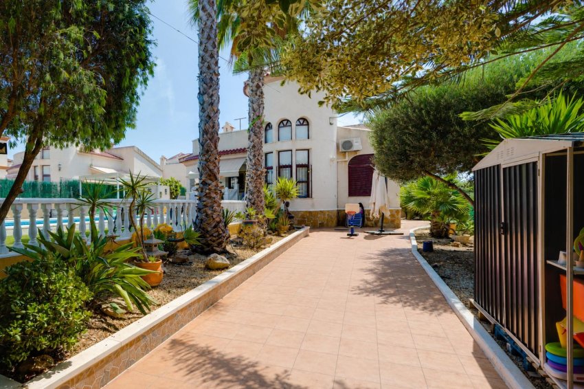 Reventa - Villa -
San Fulgencio - La Marina