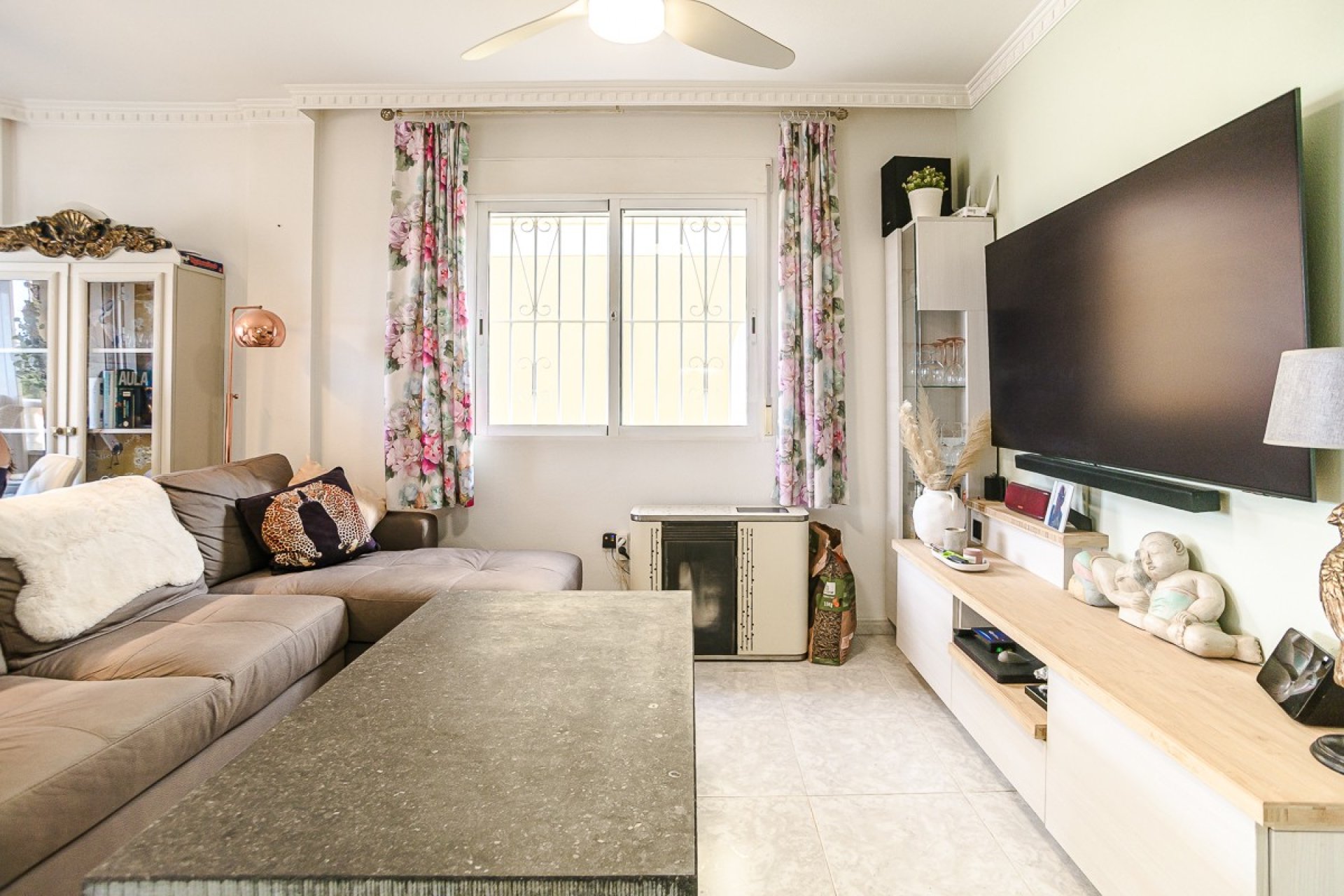 Reventa - Villa -
San Fulgencio - urb.la marina