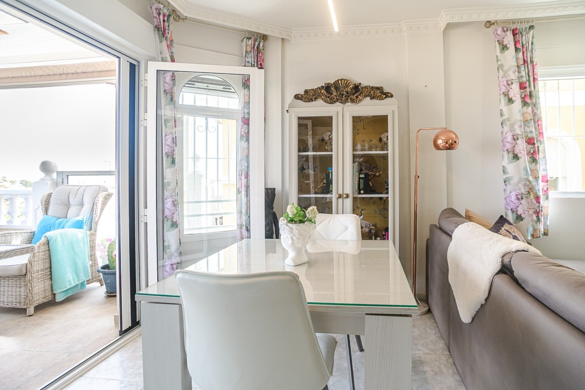 Reventa - Villa -
San Fulgencio - urb.la marina