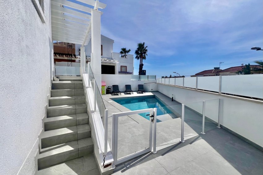 Reventa - Villa -
San Miguel - Las filipinas