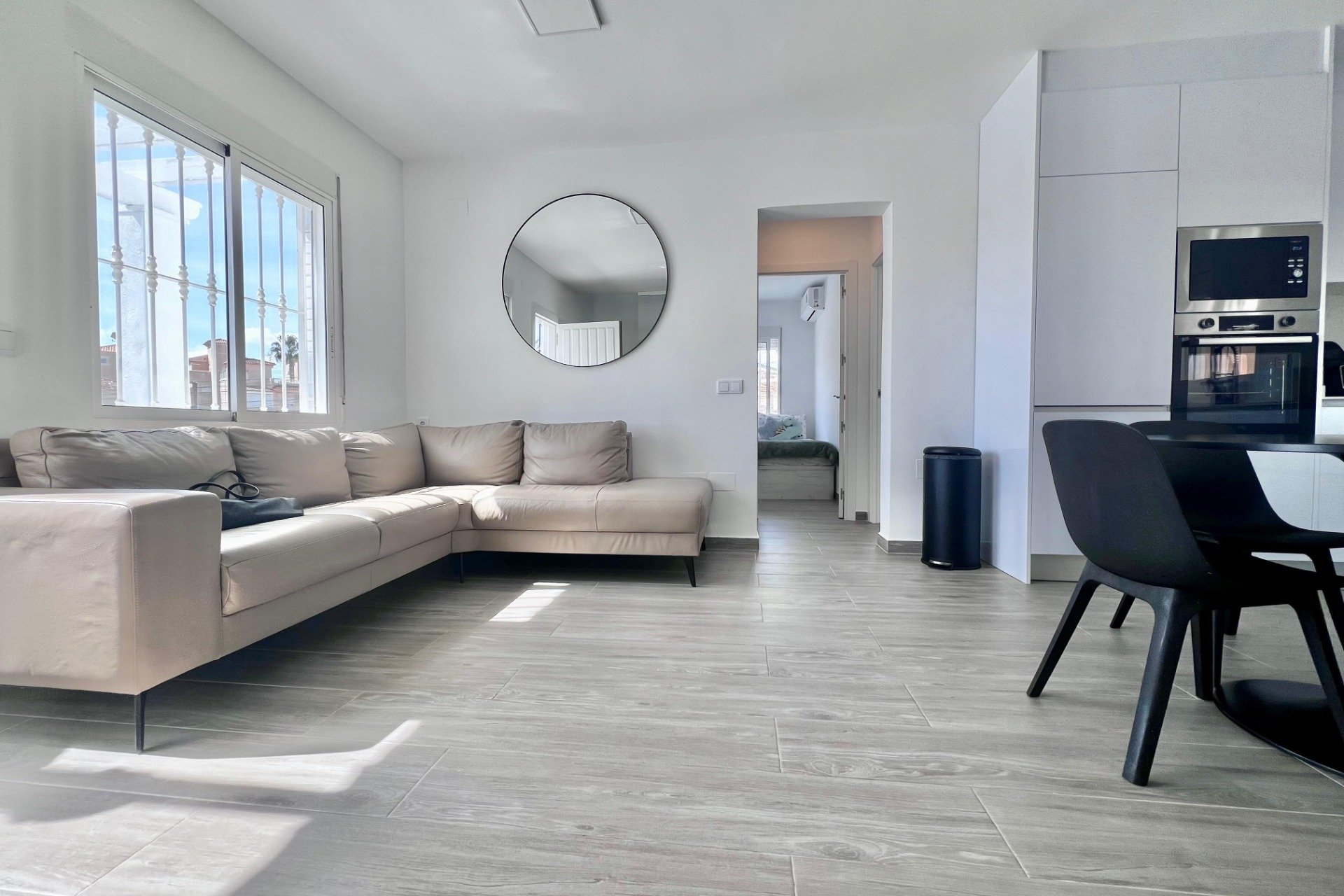 Reventa - Villa -
San Miguel - Las filipinas