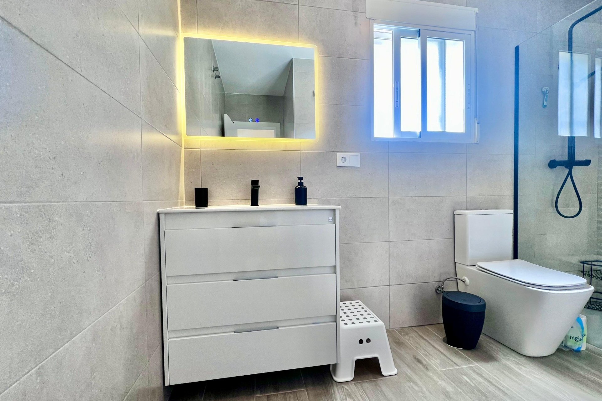 Reventa - Villa -
San Miguel - Las filipinas