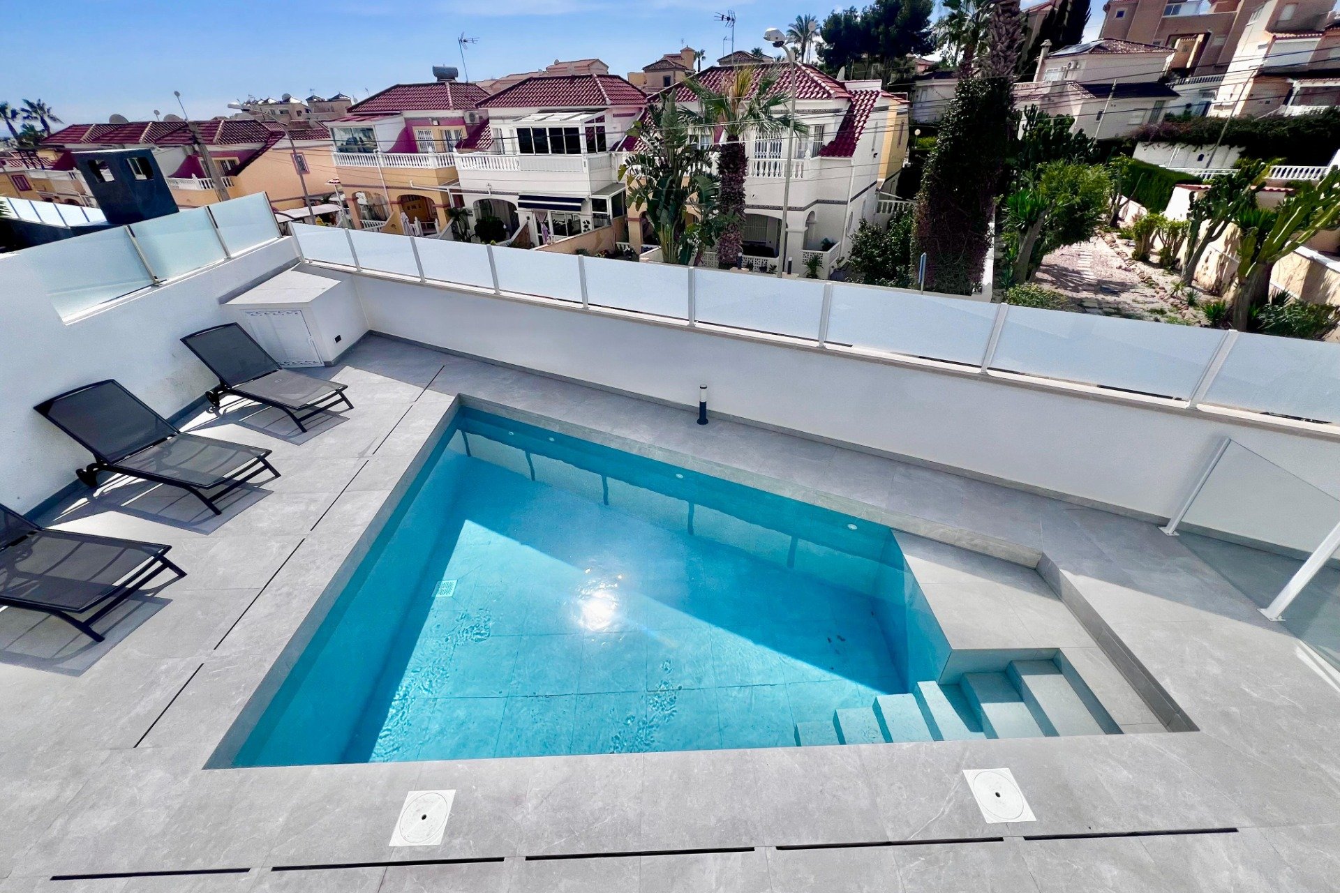 Reventa - Villa -
San Miguel - Las filipinas