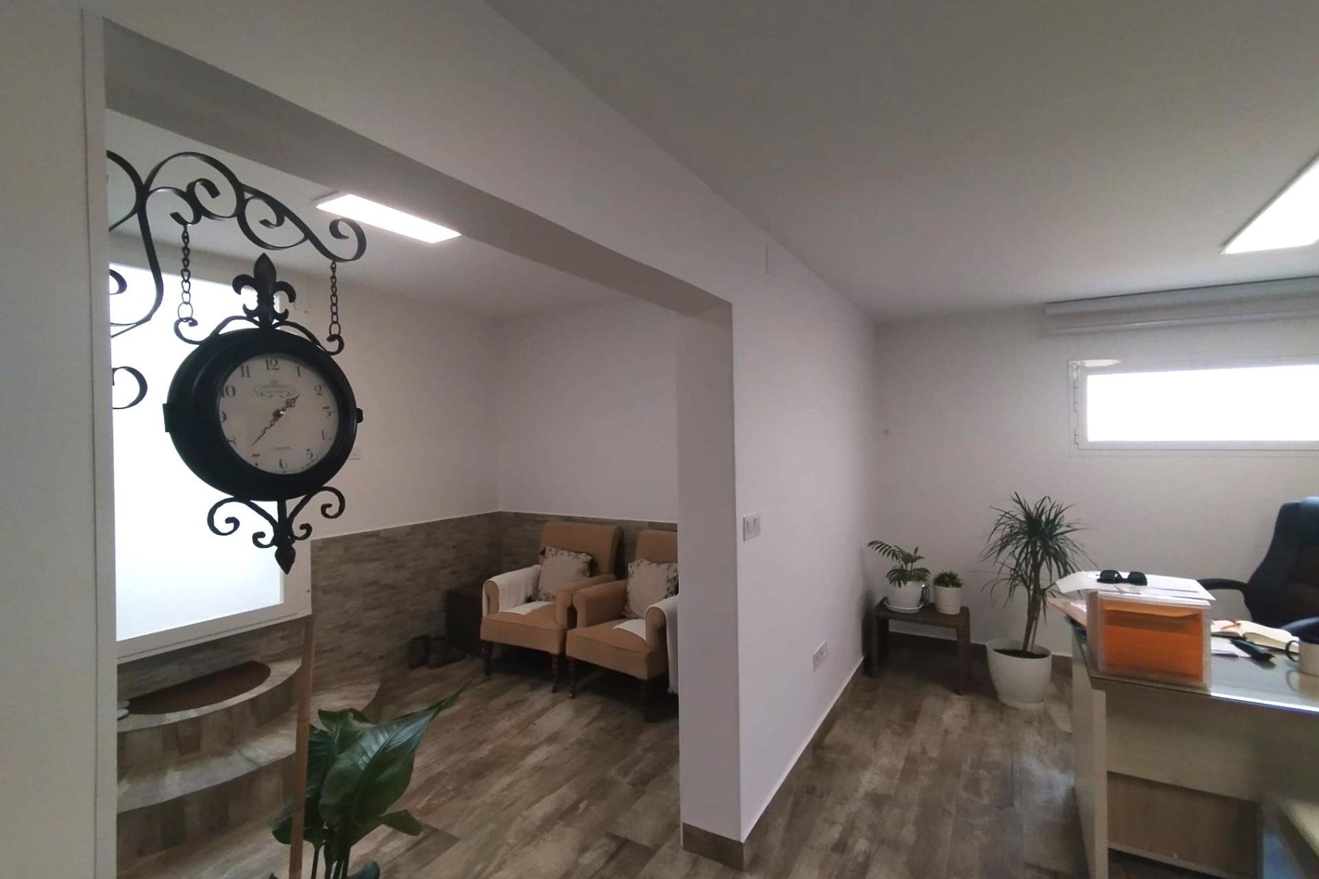 Reventa - Villa -
San Miguel - Las filipinas