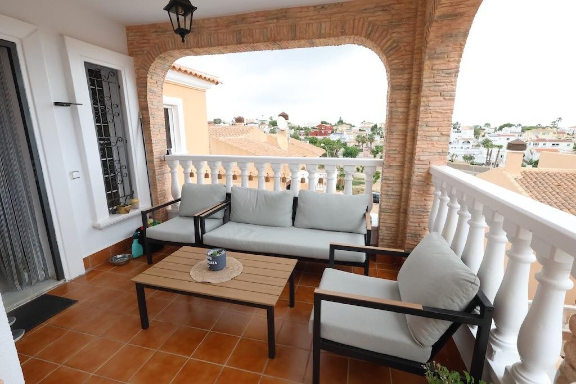Reventa - Villa -
San Miguel - Las filipinas