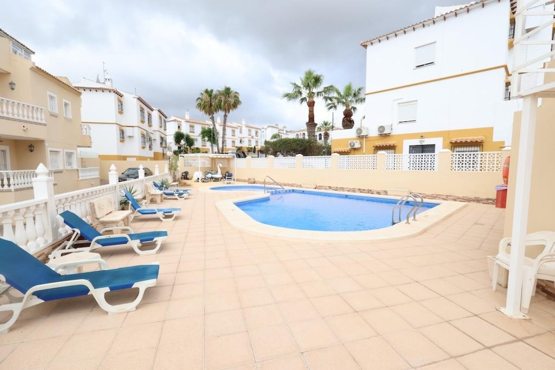 Reventa - Villa -
San Miguel - Las filipinas