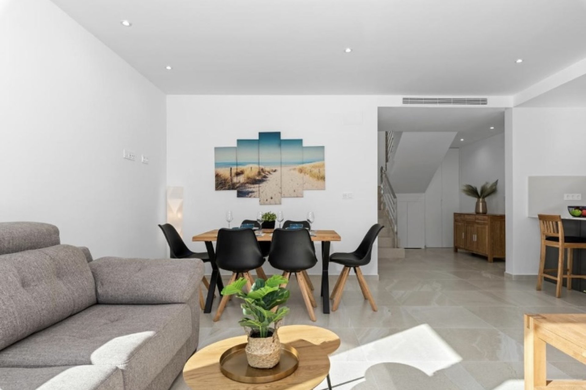 Reventa - Villa -
San Miguel - San Miguel de Salinas