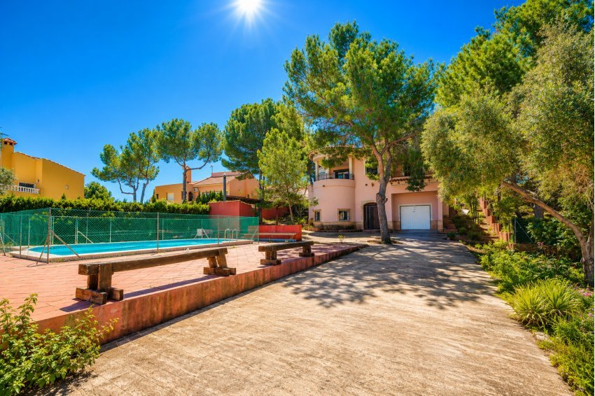 Reventa - Villa -
San Miguel - San Miguel de Salinas