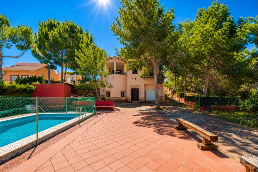 Reventa - Villa -
San Miguel - San Miguel de Salinas