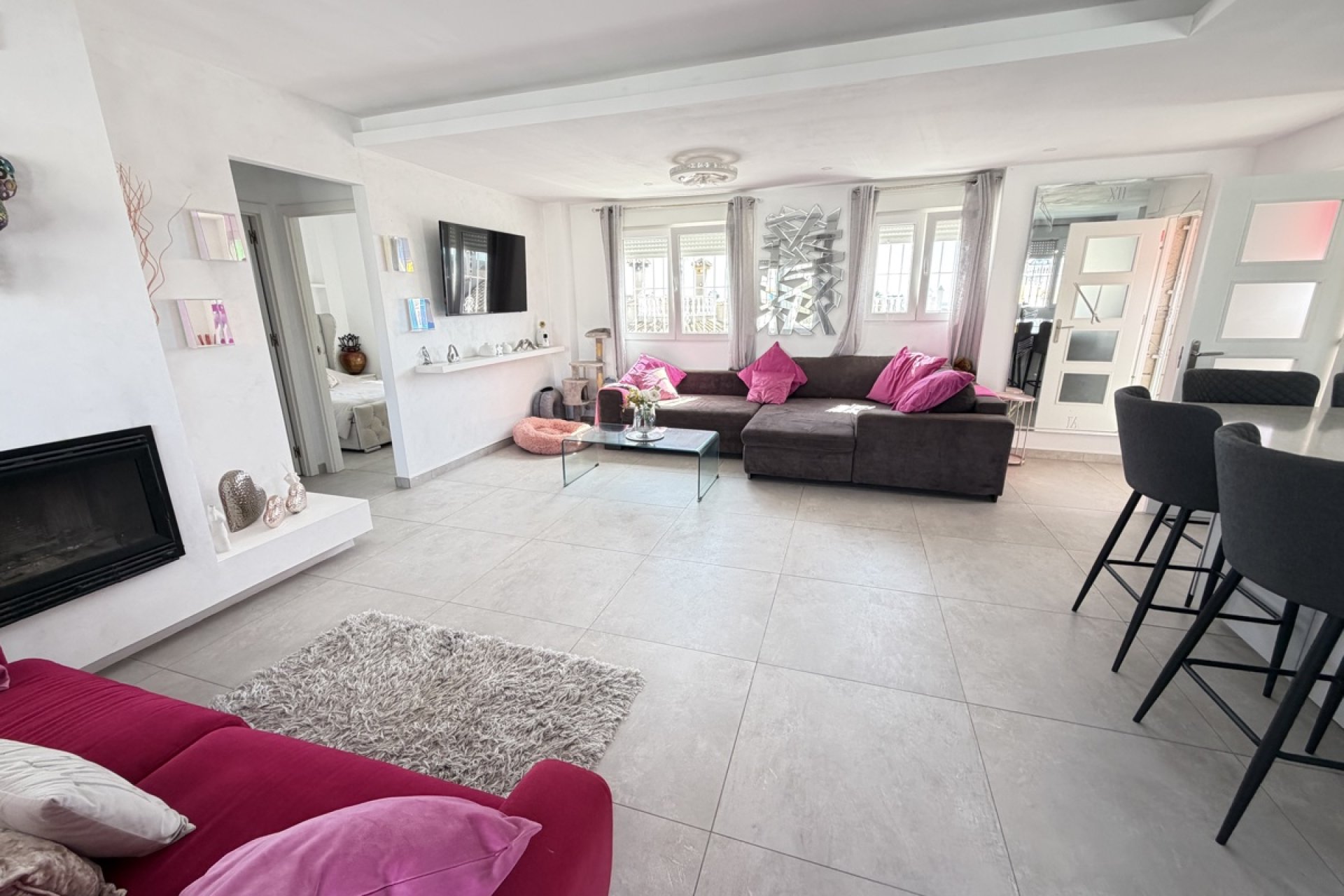 Reventa - Villa -
San Miguel - San Miguel de Salinas