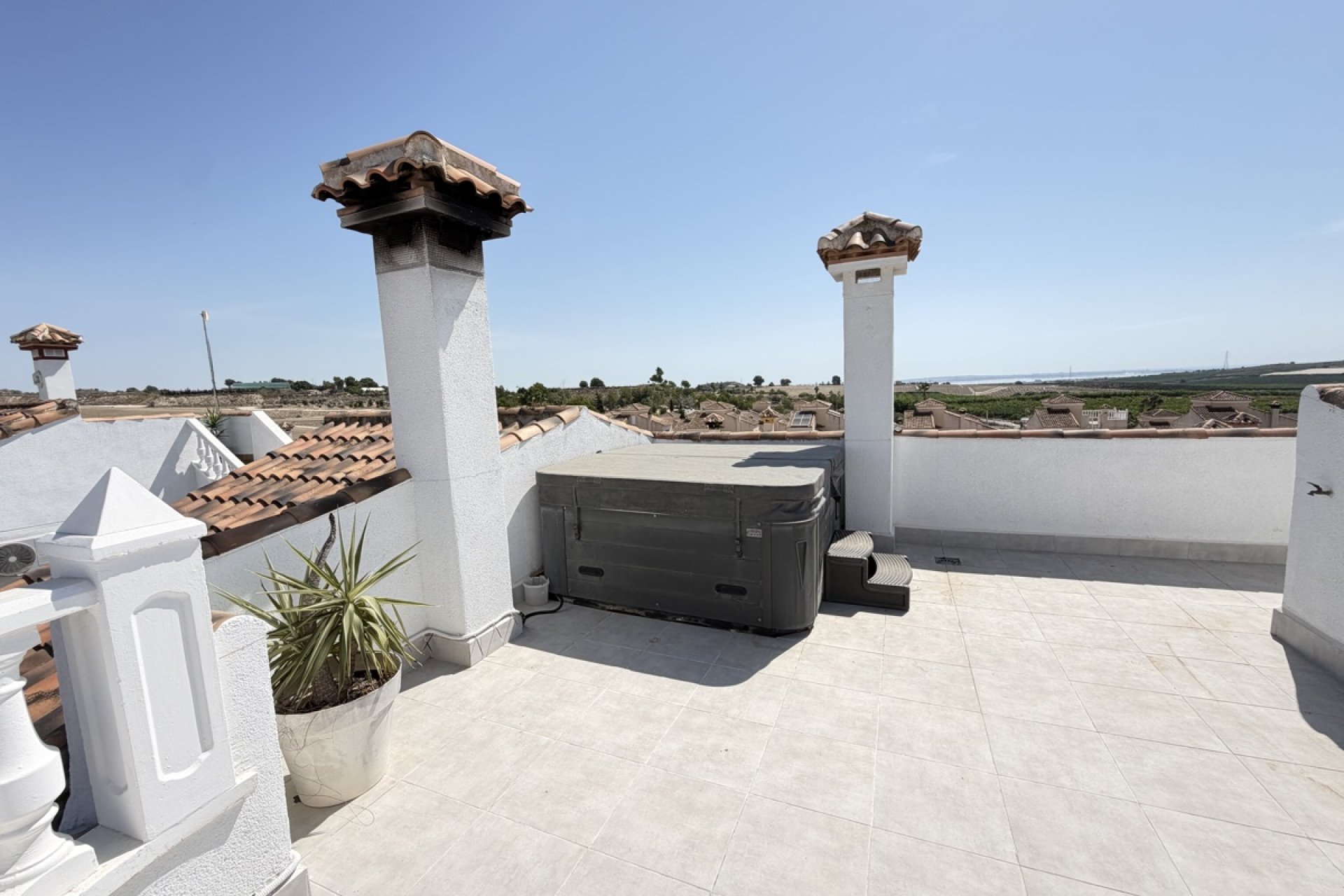 Reventa - Villa -
San Miguel - San Miguel de Salinas