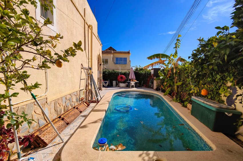 Reventa - Villa -
San Miguel - San Miguel de Salinas