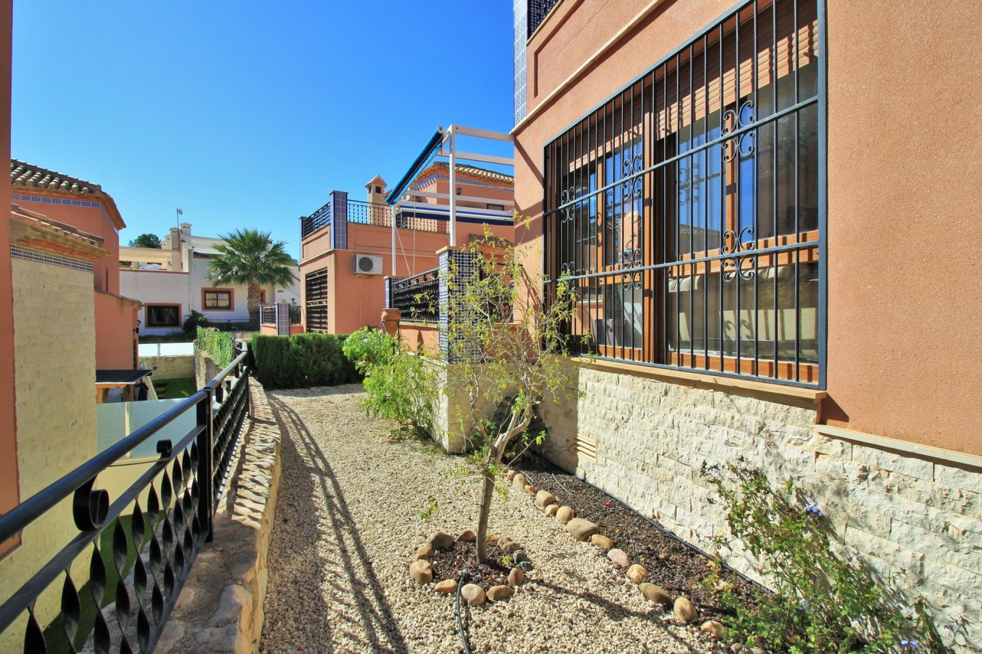 Reventa - Villa -
San Miguel - San Miguel de Salinas