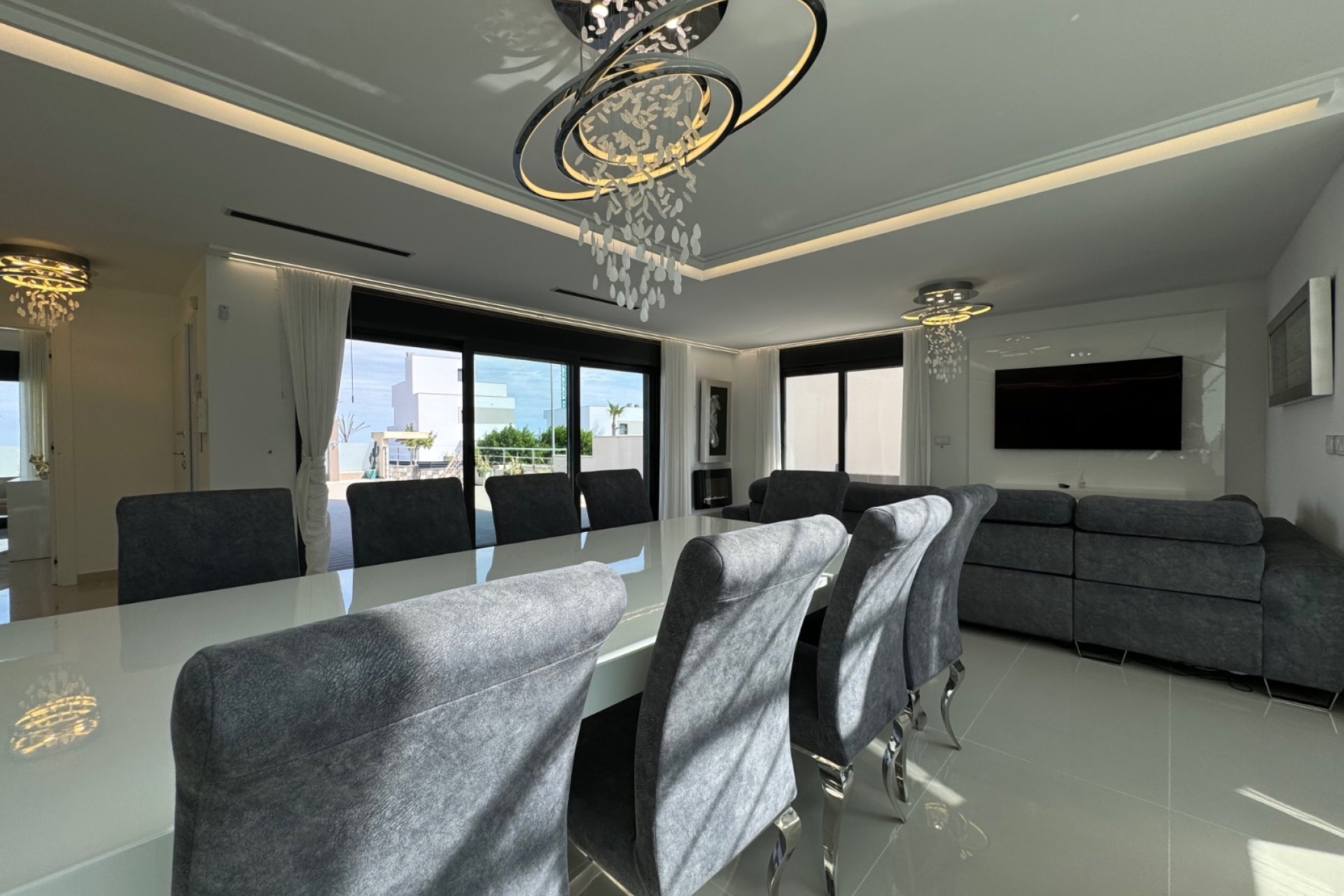 Reventa - Villa -
San Miguel - San Miguel Salinas