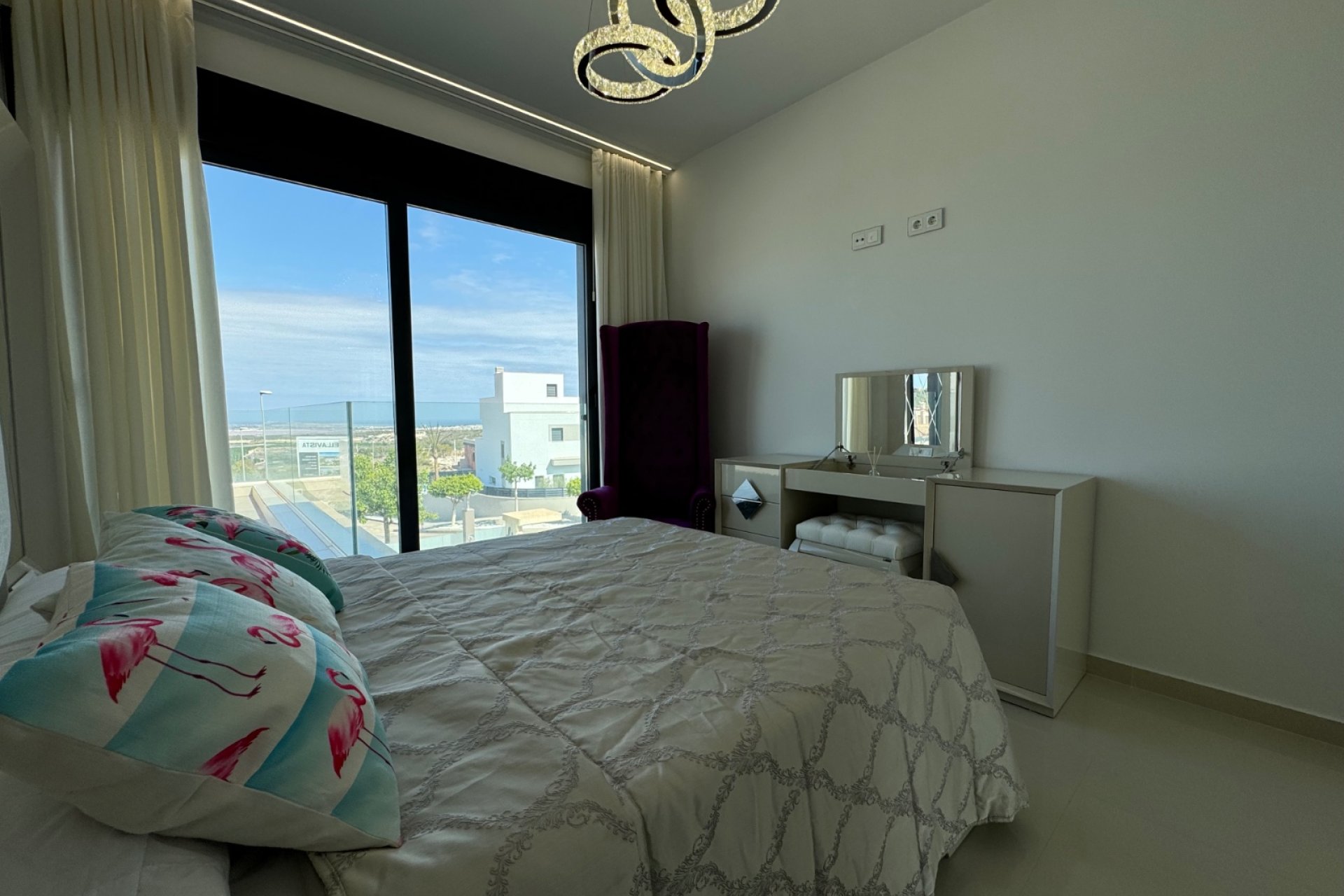 Reventa - Villa -
San Miguel - San Miguel Salinas