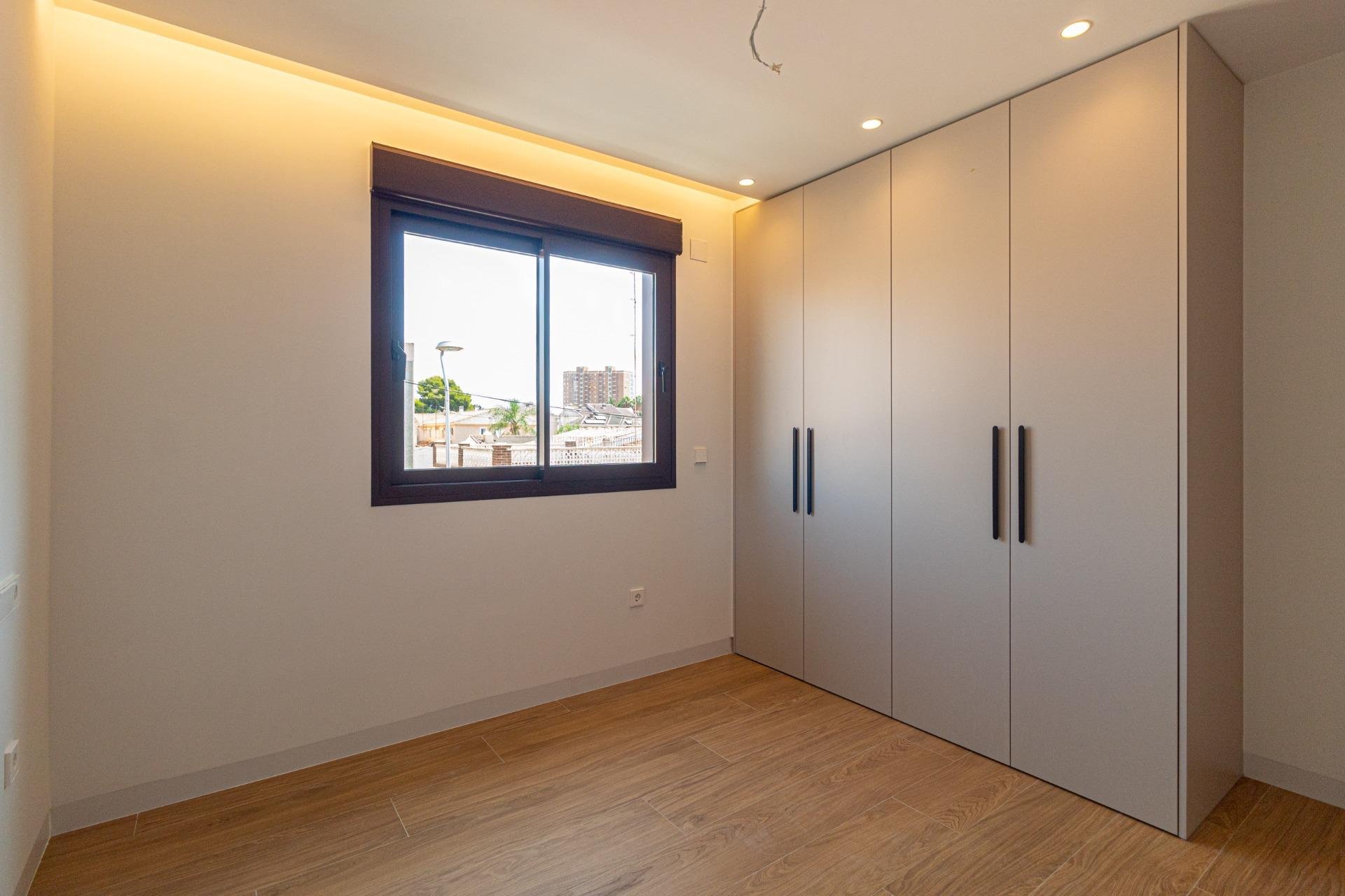 Reventa - Villa -
Santiago de la Ribera - Playa de santiago de la ribera