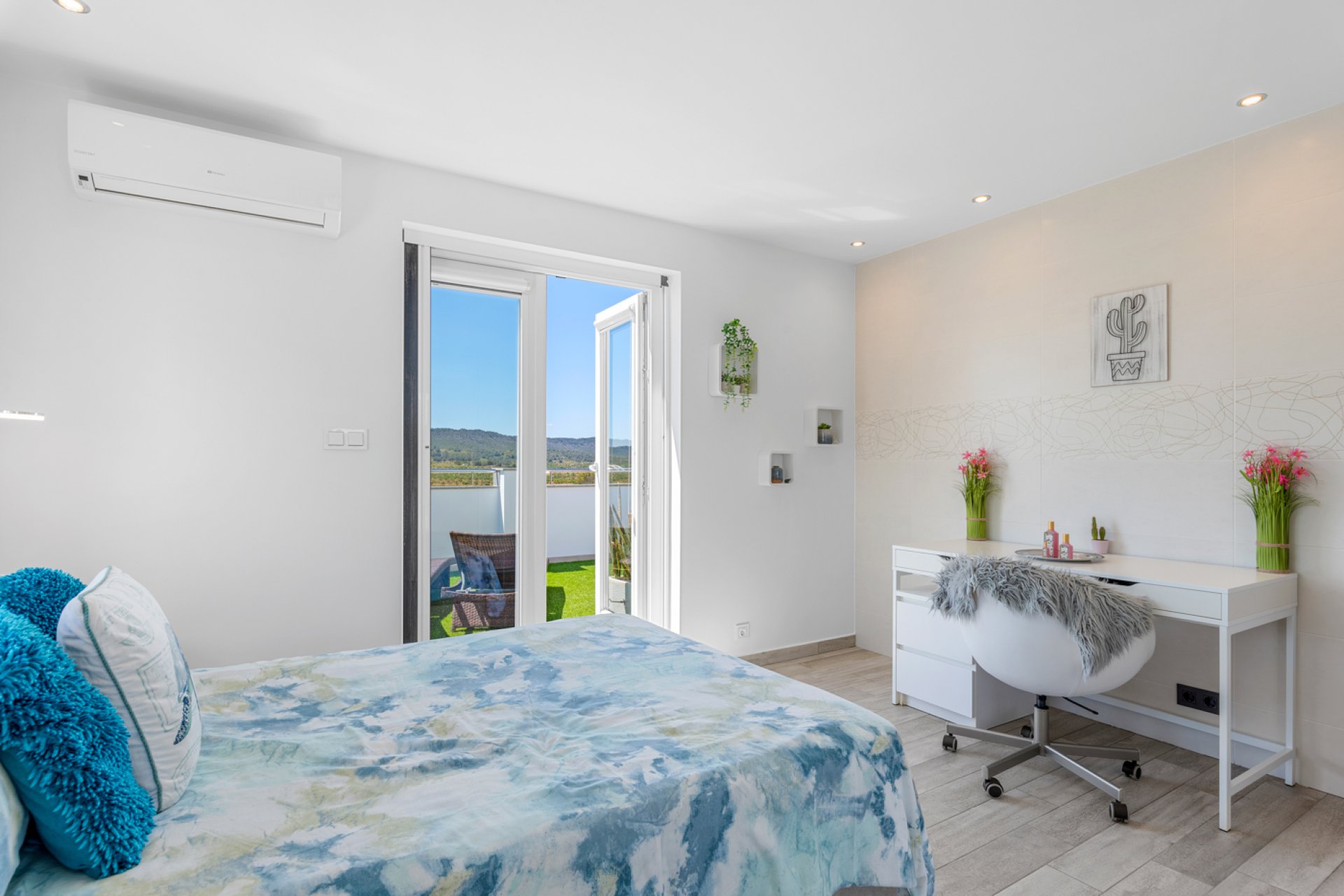 Reventa - Villa -
Torremendo