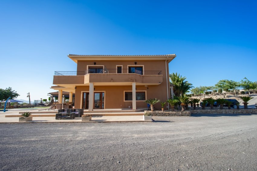 Reventa - Villa -
Torremendo