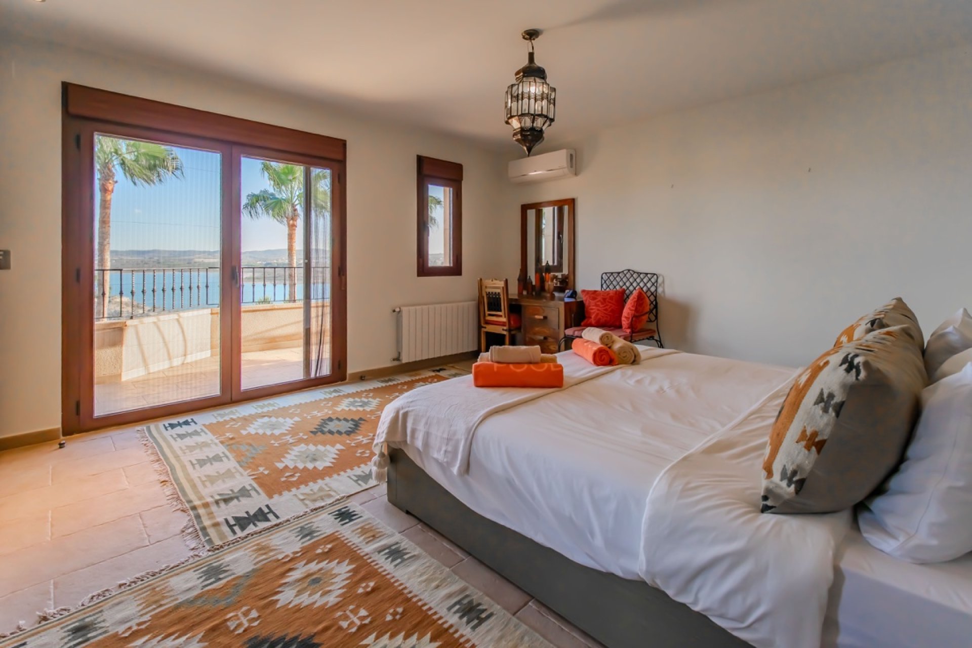 Reventa - Villa -
Torremendo