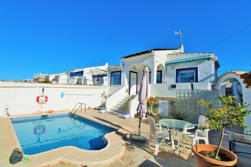Reventa - Villa -
Torrevieja - El Chaparral