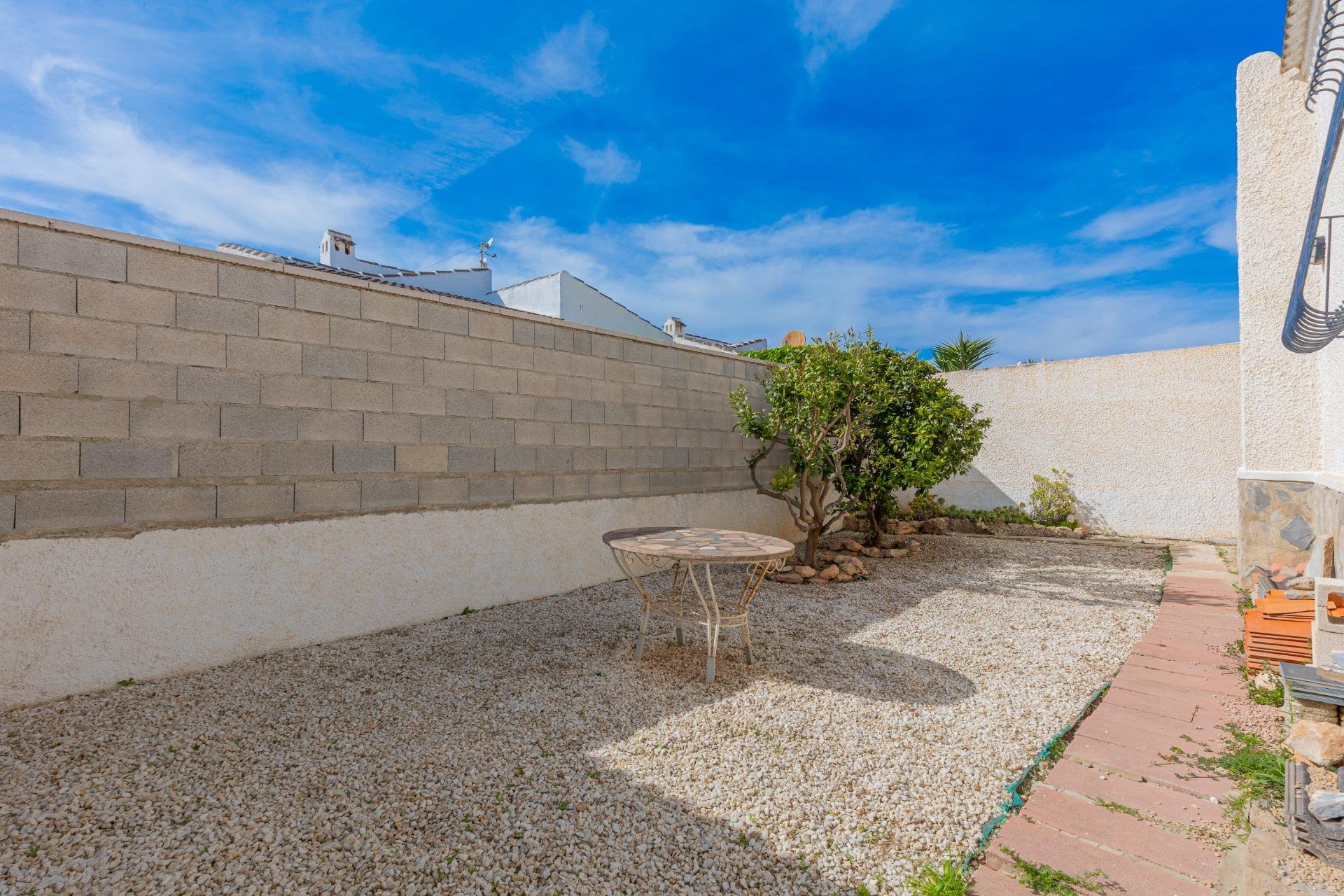 Reventa - Villa -
Torrevieja - El Chaparral